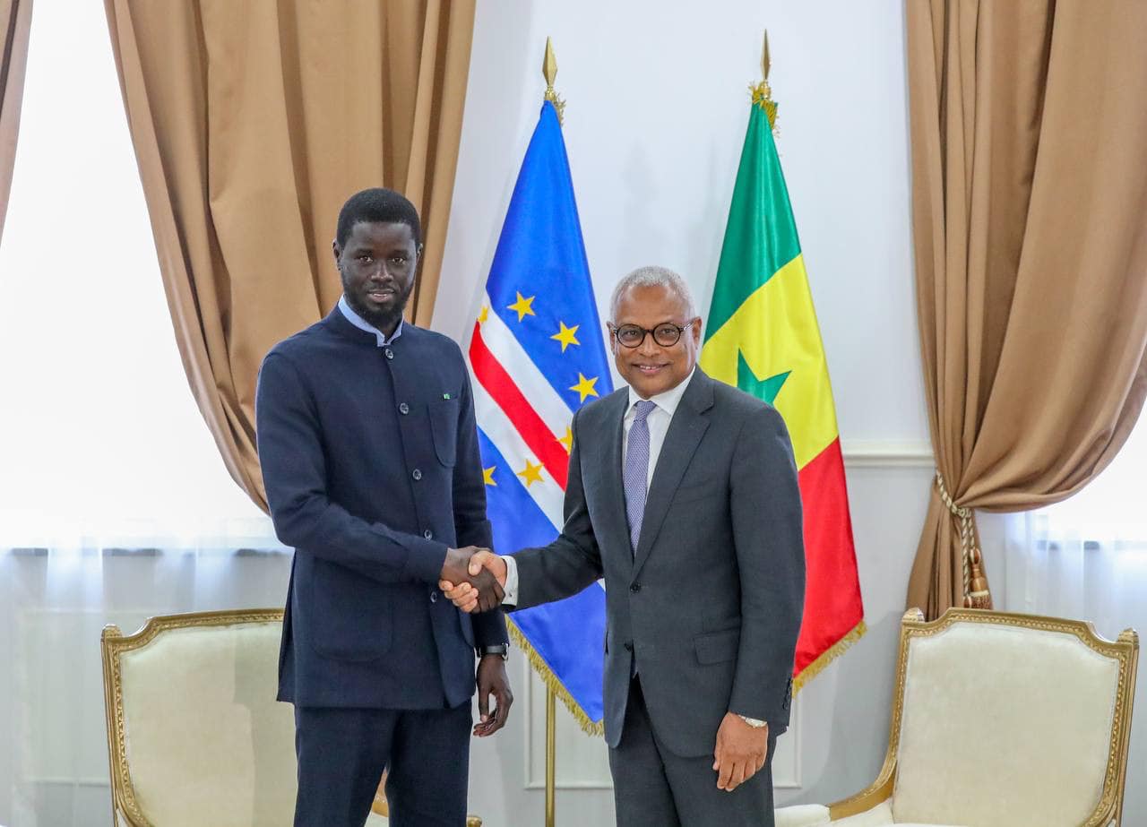 Le Président de la République, Bassirou Diomaye Faye, est arrivé dans la matinée de ce vendredi 24 mai 2024, à Praia, au Cabo Verde .