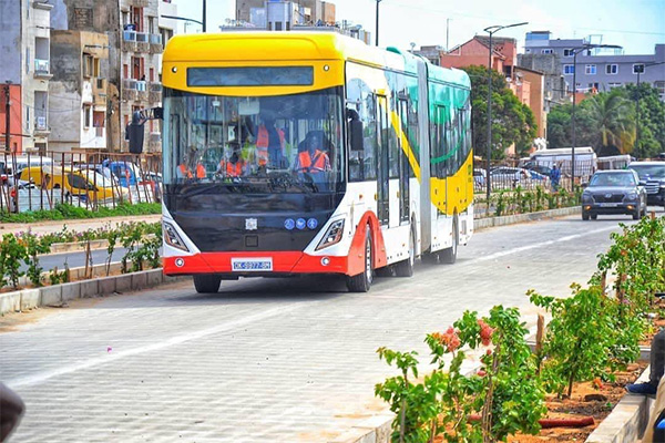 Ouverture du BRT/réactions des usagers : » trajet bi gaw neu , nekh neu wayé….. »