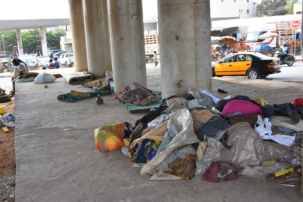 [Reportage] Occupation anarchique à Dakar : Sous les ponts routiers, le lit des sans-logis