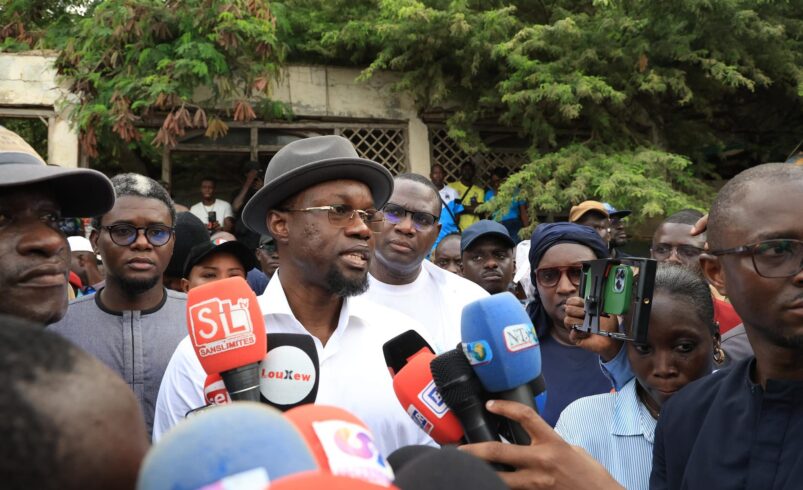 Plage Anse Bernard : Des parcelles de 2500 à 5000 m2 distribuées illégalement à des privés, selon Ousmane Sonko