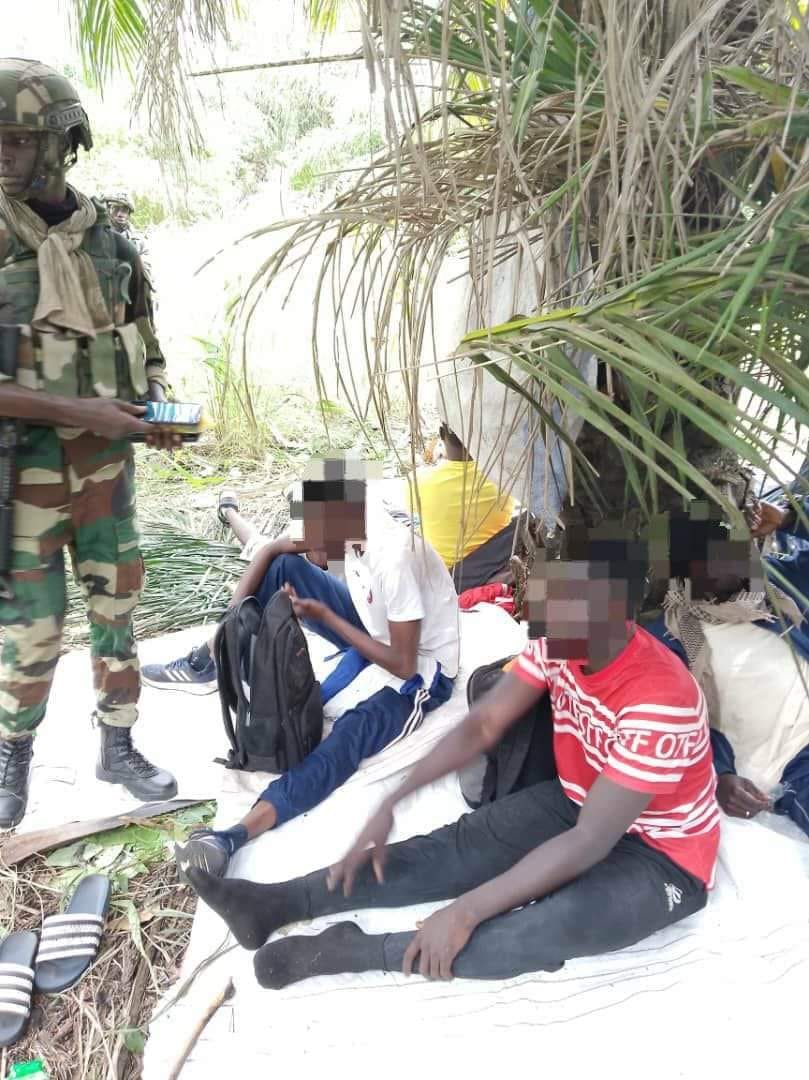 Émigration clandestine : 62 candidats interceptés par l’armée sénégalaise dans les îles du Saloum