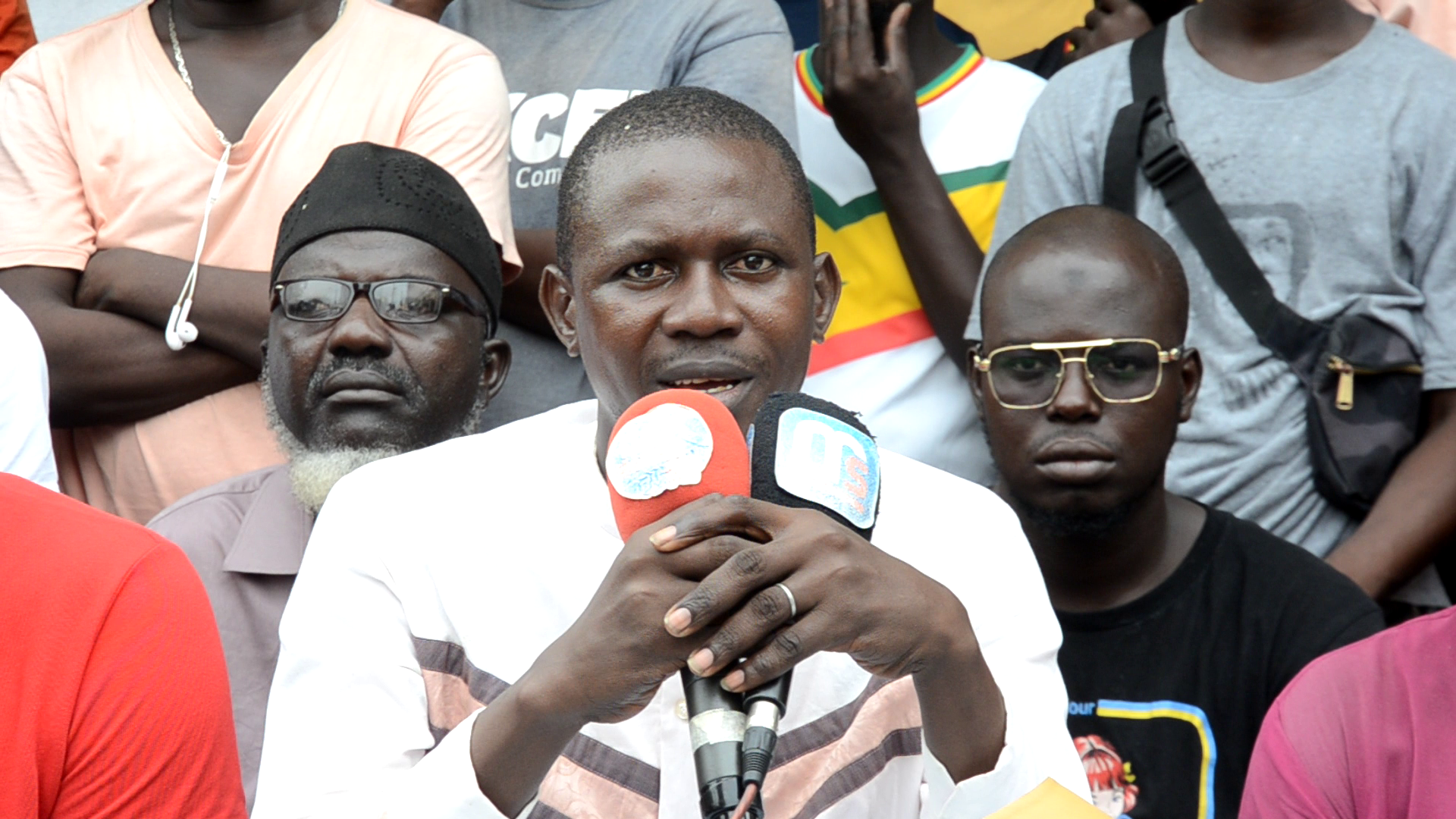 « Point de presse de BAK’Boolo Are Koudé Gui’: »Sunu métier,Chinois yi, Marocains yi gnoko agressé… »