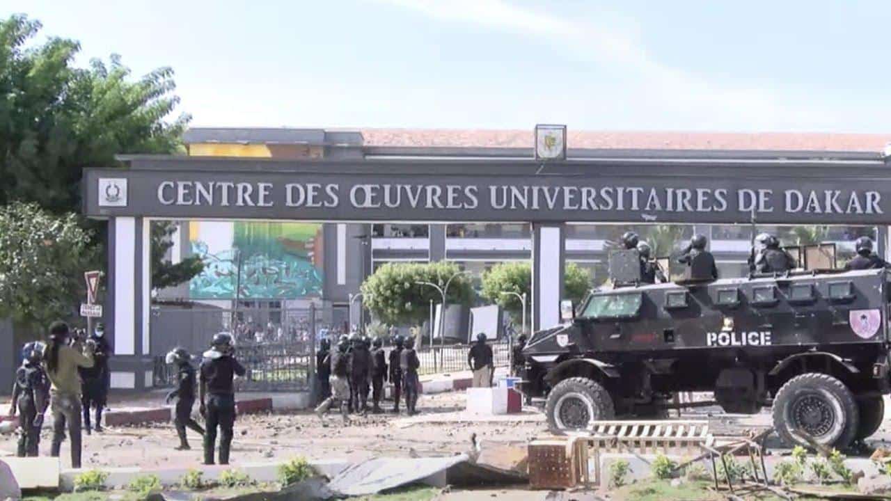 UCAD : NOUVEAUX AFFRONTEMENTS ENTRE ÉTUDIANTS ET FORCES DE L’ ORDRE