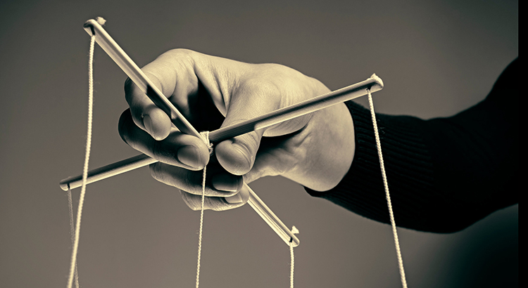 MANIPULATION POLITIQUE : L’ ART DE MODELER L’ OPINION PUBLIQUE