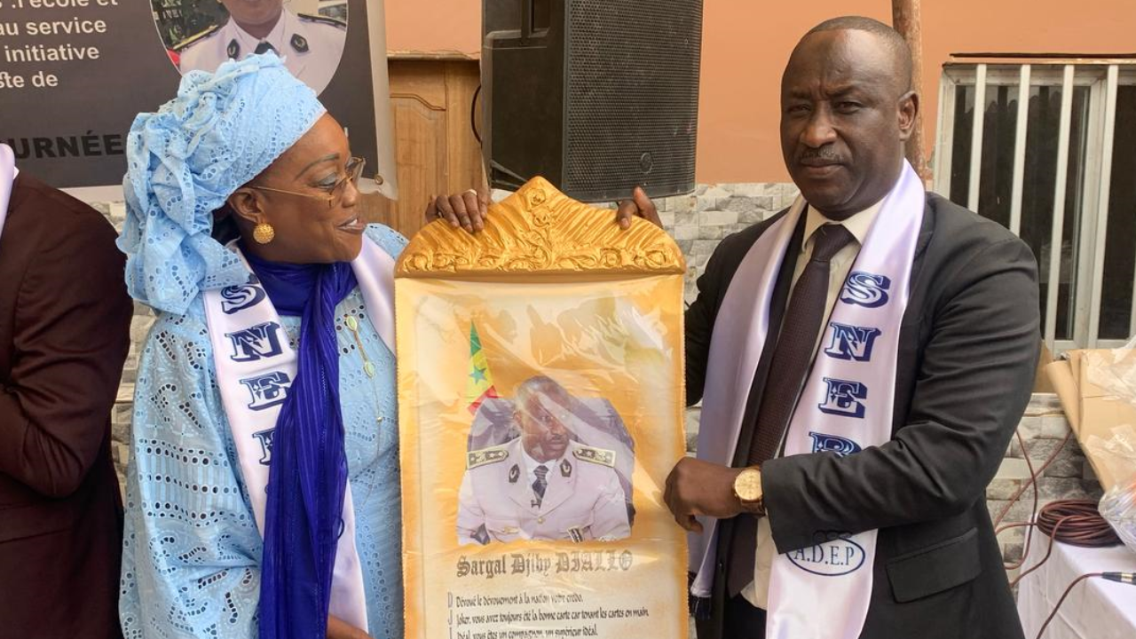 Semaine Nationale de l’Ecole de Base:Sargal M.Djiby Diallo… Marraine Mme khadidiatou séne Touré…