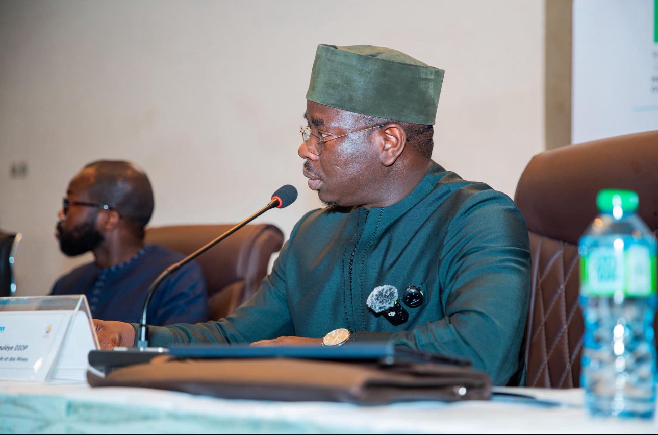 Le Ministre de l’Énergie, du Pétrole et des Mines, M. Birame Souleye a lancé officiellement, ce lundi 5 mai 2025,