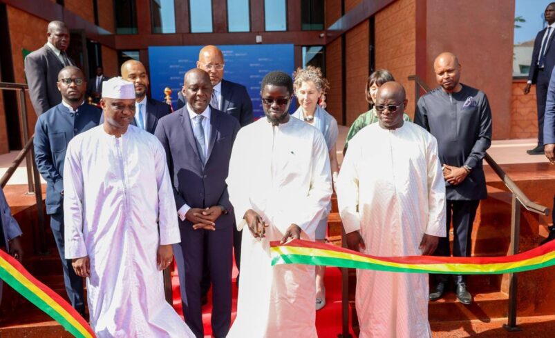 Le Président de la République, Son Excellence Monsieur Bassirou Diomaye Faye, a procédé aujourd’hui, à Dakar, à l’inauguration officielle du nouveau siège régional du Groupe de la Banque mondiale pour l’Afrique de l’Ouest et du Centre.
