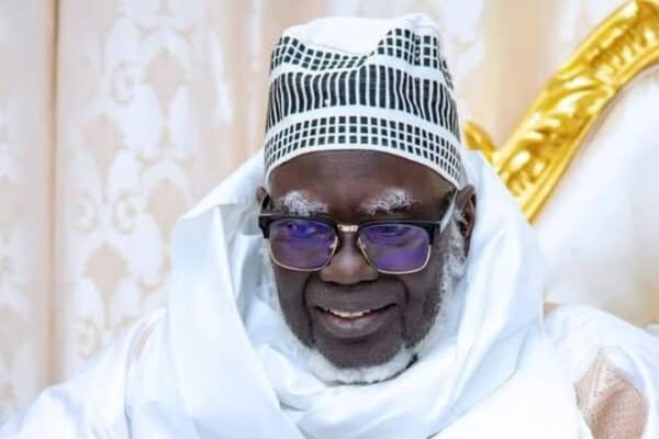 Serigne Mountakha Mbacké s’est encore distingué par ses actes de générosité. Le khalife général des mourides a débloqué un soutien financier de 10 millions de francs CFA