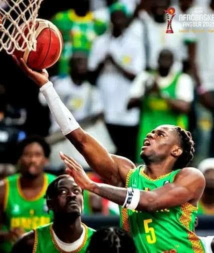 AFROBASKET 2025 : LE SÉNÉGAL DOMPTE LES LIONS INDOMPTABLES DU CAMEROUN ET DÉCROCHE LE BRONZE