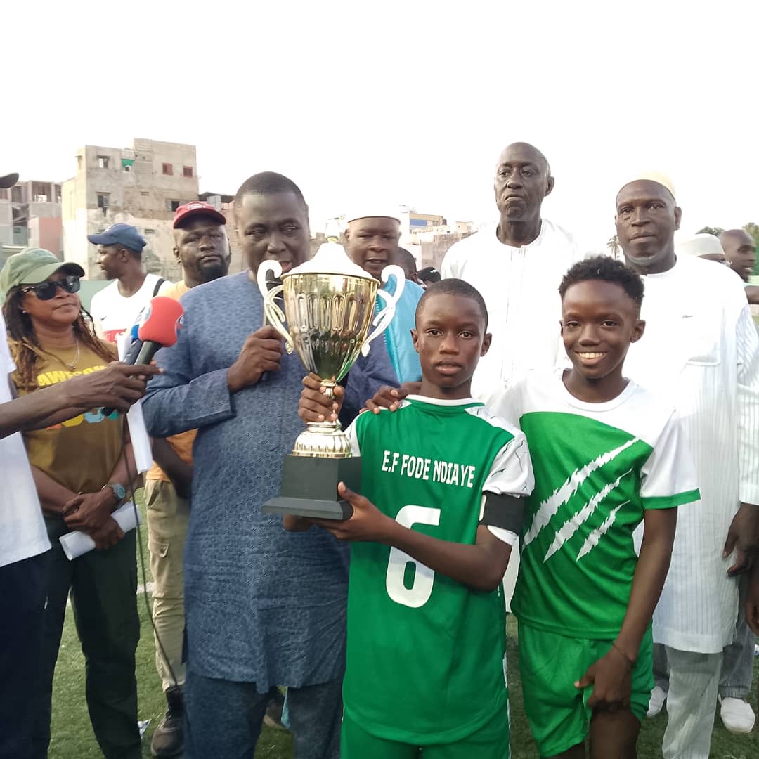 VACANCES CITOYENNES : LA MÉDINA MET EN LUMIÈRE SA JEUNESSE AVEC UNE GRANDE FINALE DES ÉCOLES DE FOOTBALL SOUS LA DIRECTION DE BAMBA FALL