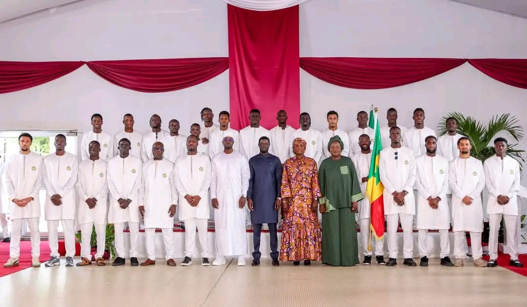 CAN 2025 : LES LIONS REÇOIVENT LE DRAPEAU ET S&rsquo;APRRETENT AU COMBAT