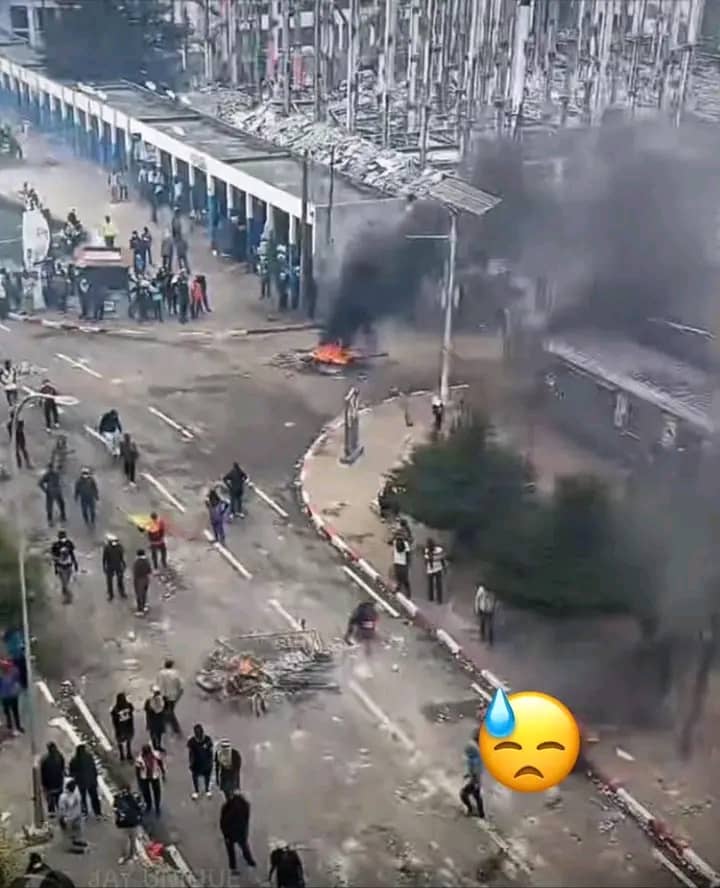 UCAD : LA COLÈRE EXPLOSE, LE CAMPUS LIVRÉ À LA VIOLENCE