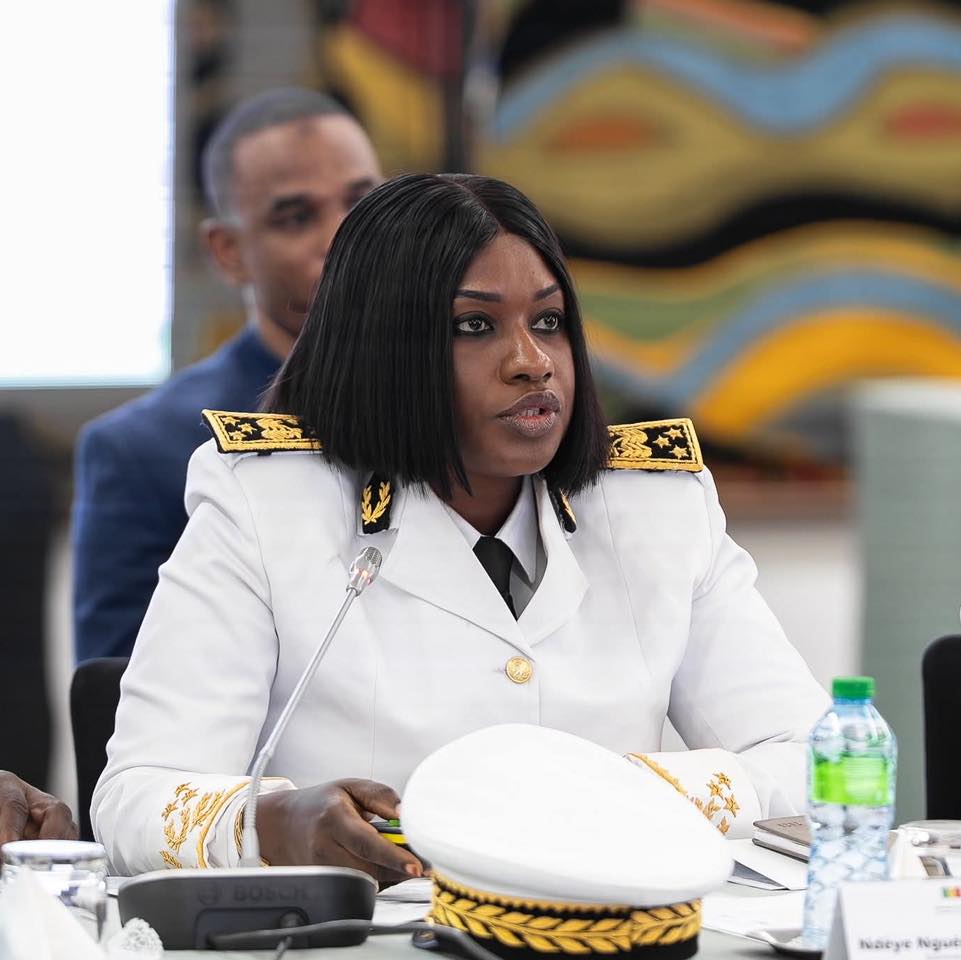 Rencontre entre le Pr Diomaye Faye et le PM Ousmane Sonko avec les gouverneurs de région :